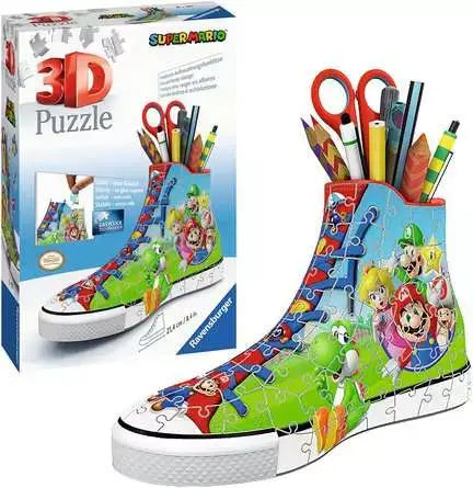 Puzzle 3D Super Mario espadrille avec crayons et ciseaux dans une chaussure colorée.