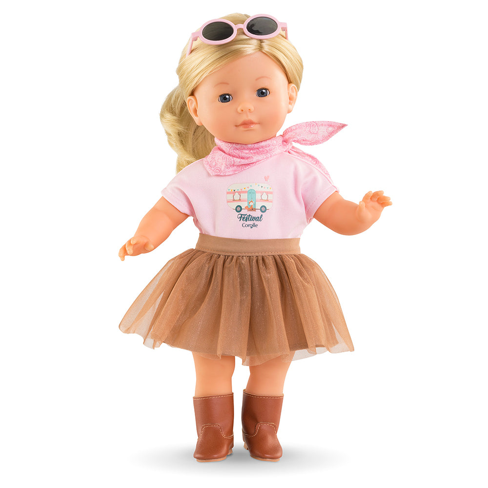 vêtements accessoires poupée Corolle 36 cm - poupée en t-shirt rose, jupe marron et lunettes de soleil.