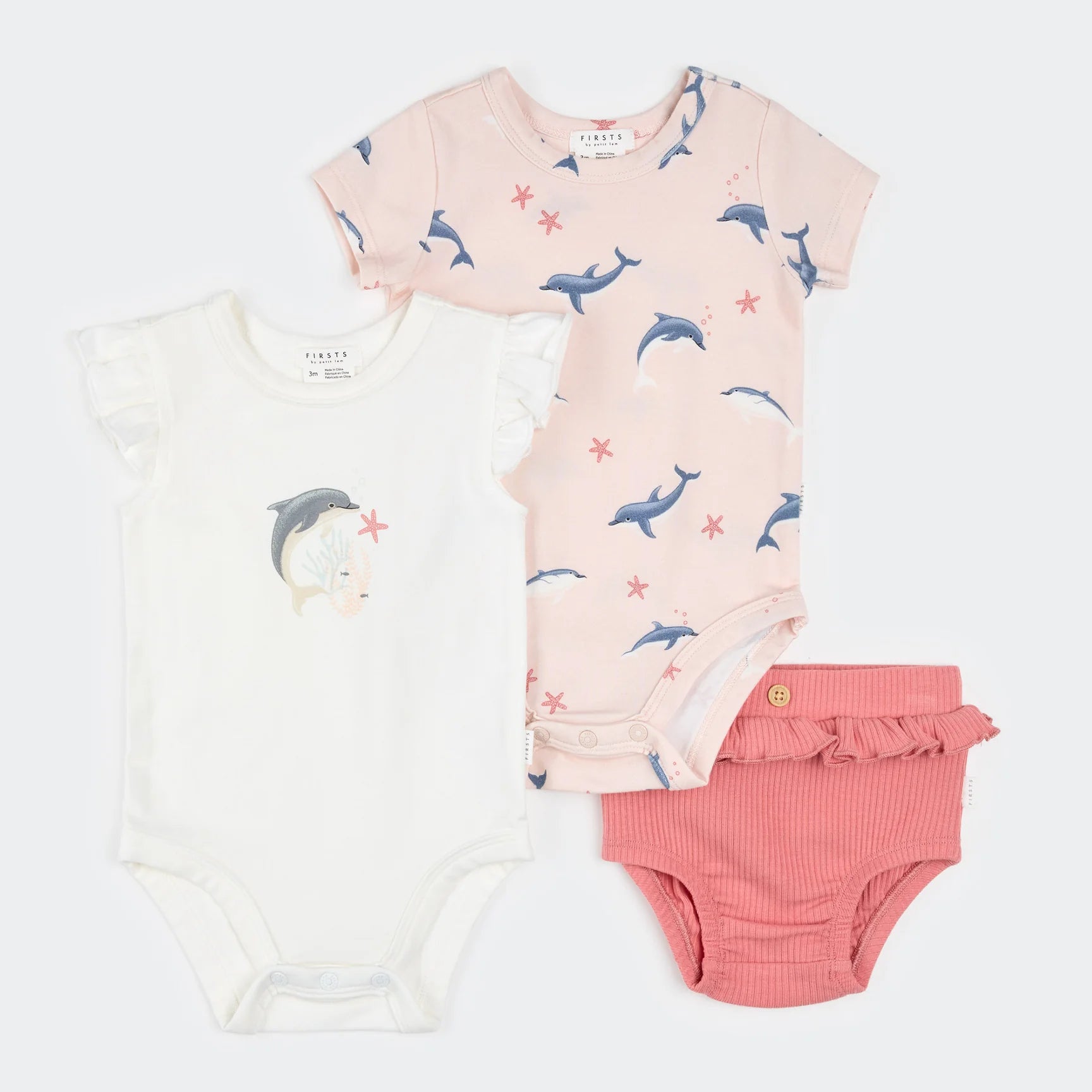 Robe cache-couche imprimé dauphin ensemble 3 pièces avec motifs de dauphins, cache-couches et short rose.