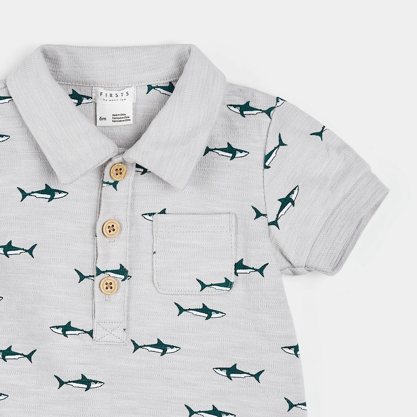 combinaison lune imprimé requins - polo gris avec imprimé requins et boutons