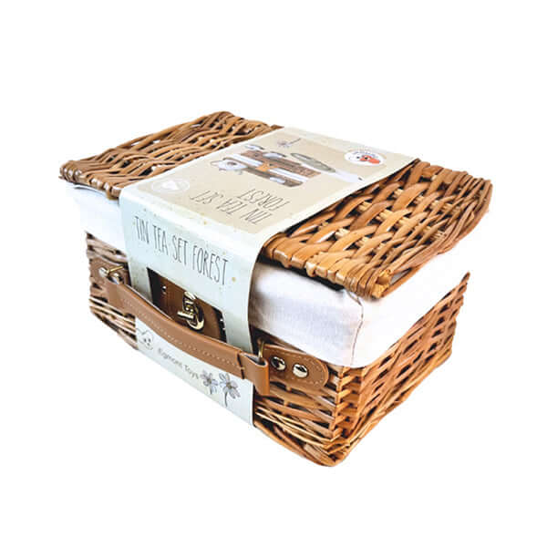 Service à thé pour enfants thème forêt dans une valise en osier, parfait pour le goûter.