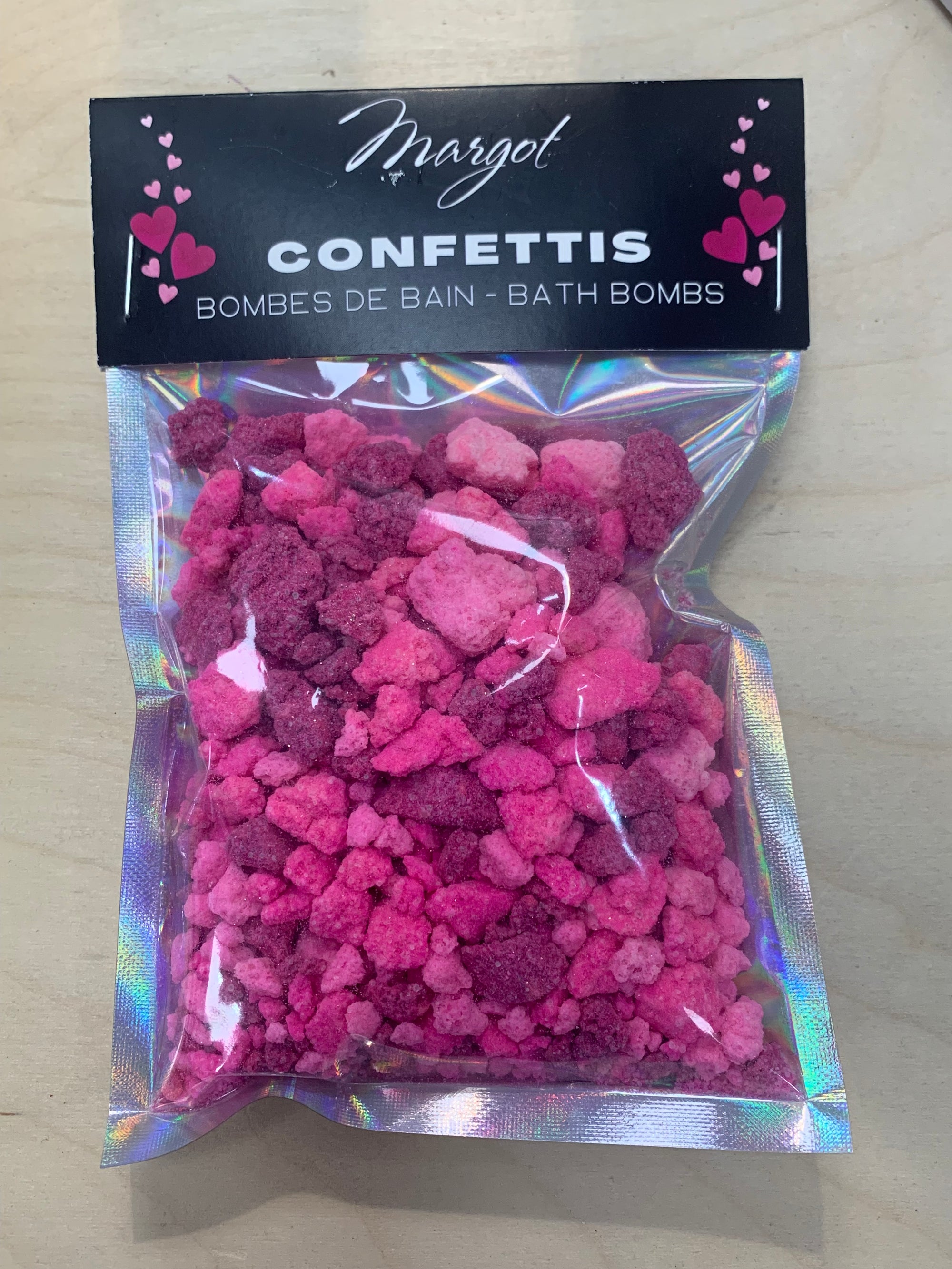 Margot - bath confetti - little hearts