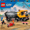 Camion bétonnière LEGO City 60478 avec figurines et accessoires sur un chantier de construction.