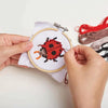 Kikkerland Kit de broderie au point de croix Coccinelle, 1 pièce