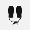 Mitaines en tricot avec cordon noir pour bébé