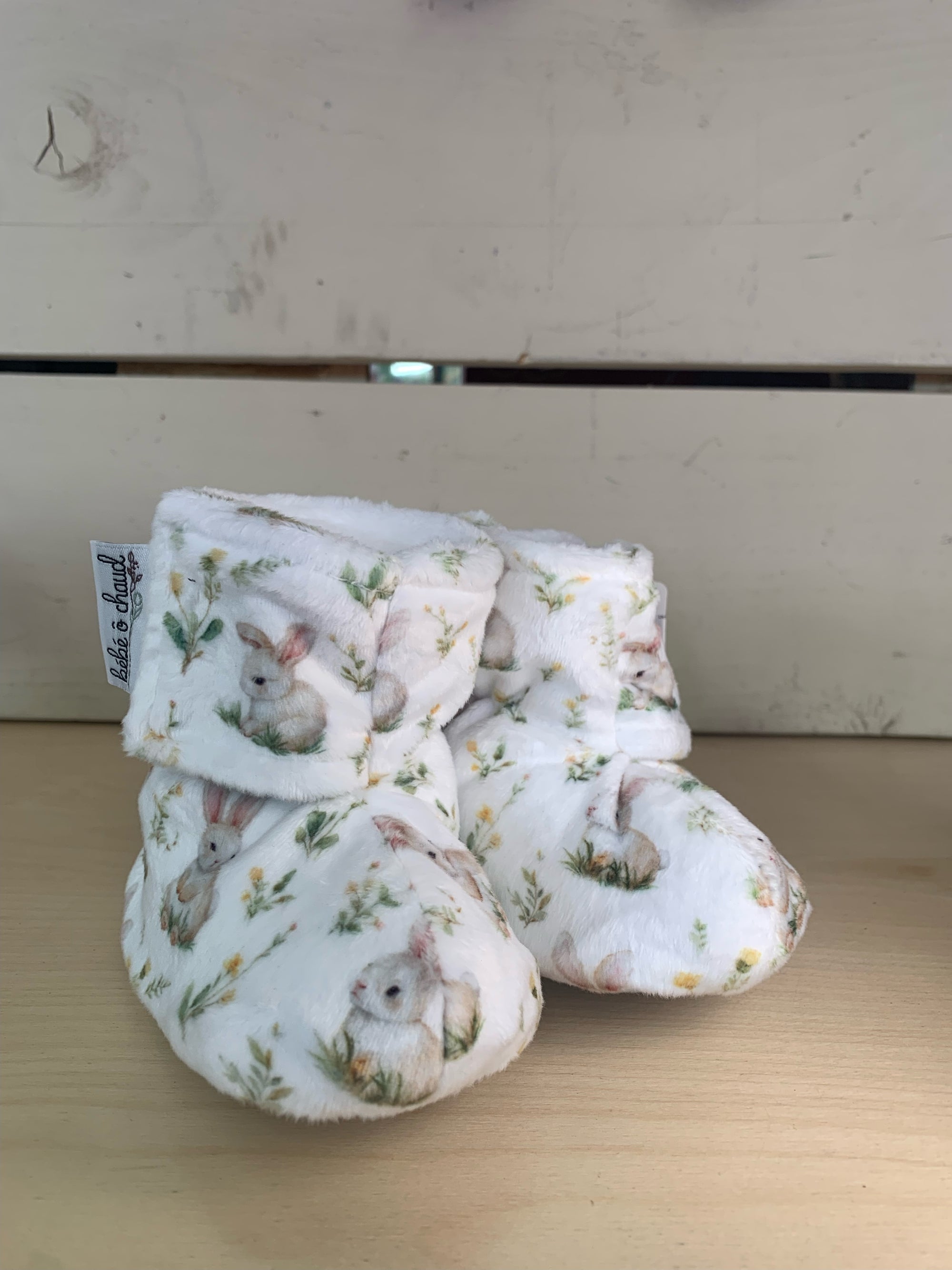 bébé o chaud-pantoufle lapin fleur 9-18 mois