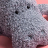 Maffles lamantin Jellycat, peluche douce en forme de lamantin, idéal pour les câlins et les décorations.