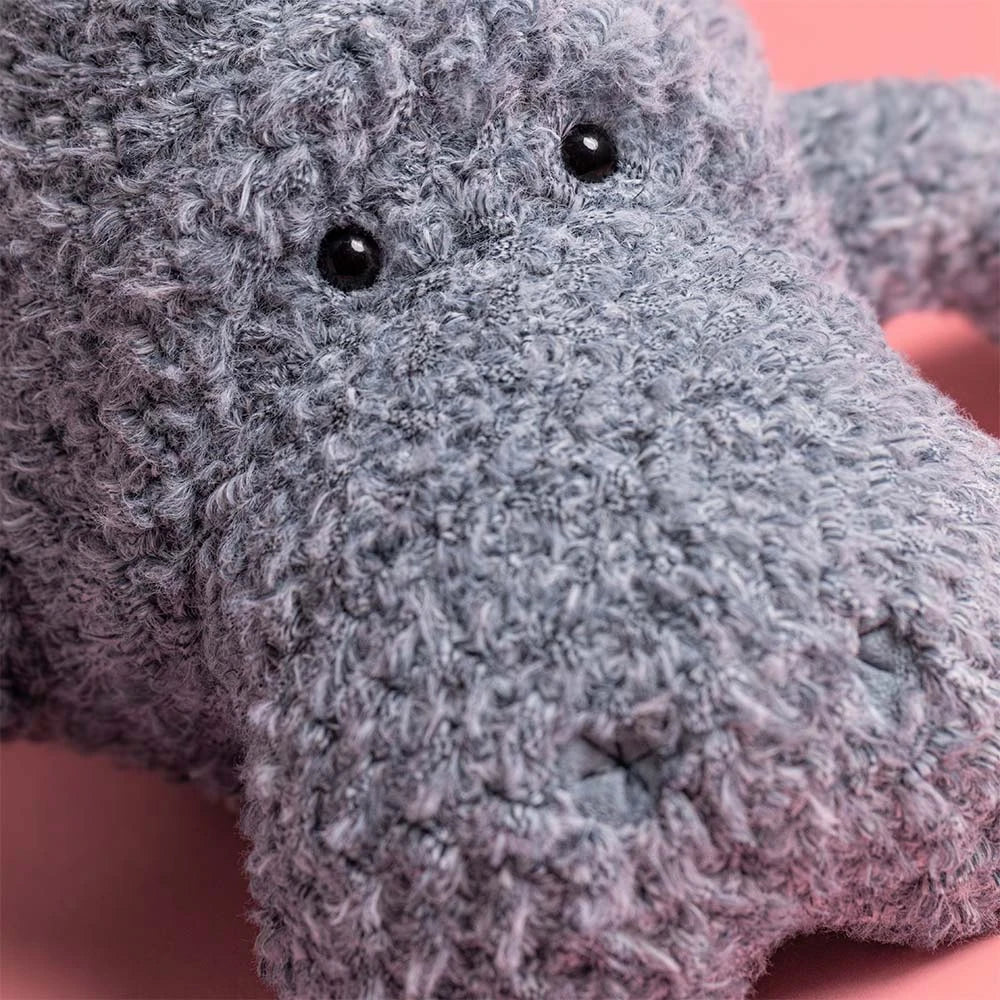 Maffles lamantin Jellycat, peluche douce en forme de lamantin, idéal pour les câlins et les décorations.