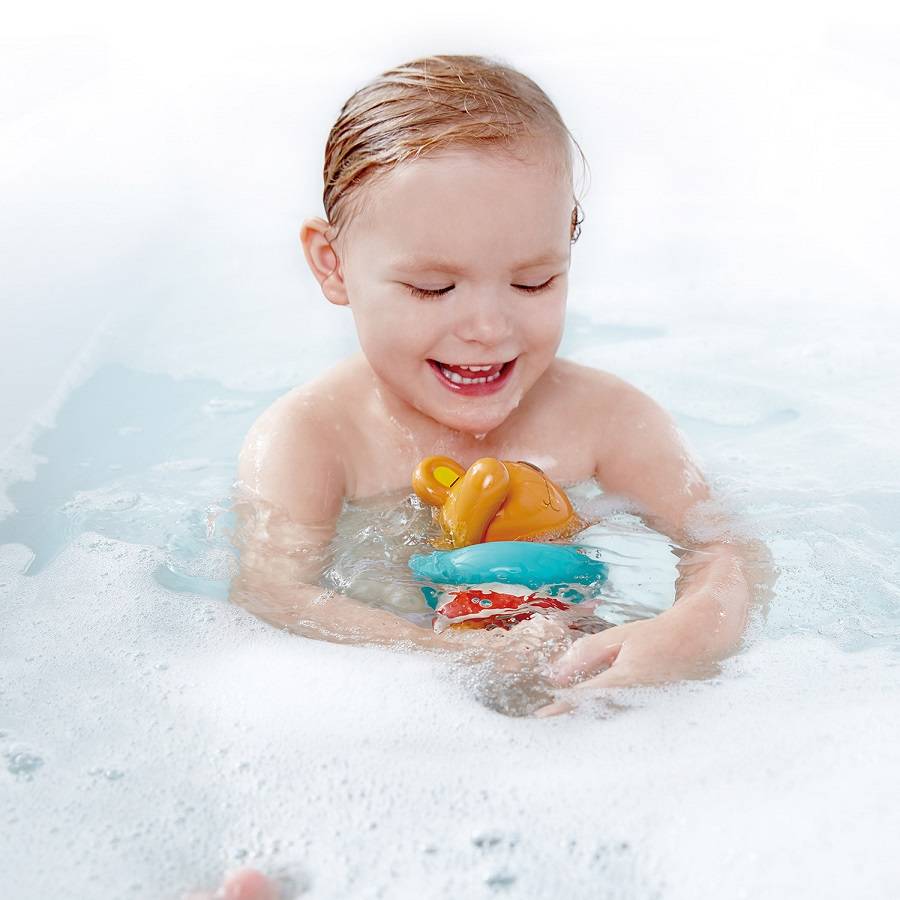 Hape E0204 Swimmer Teddy Bath Toy